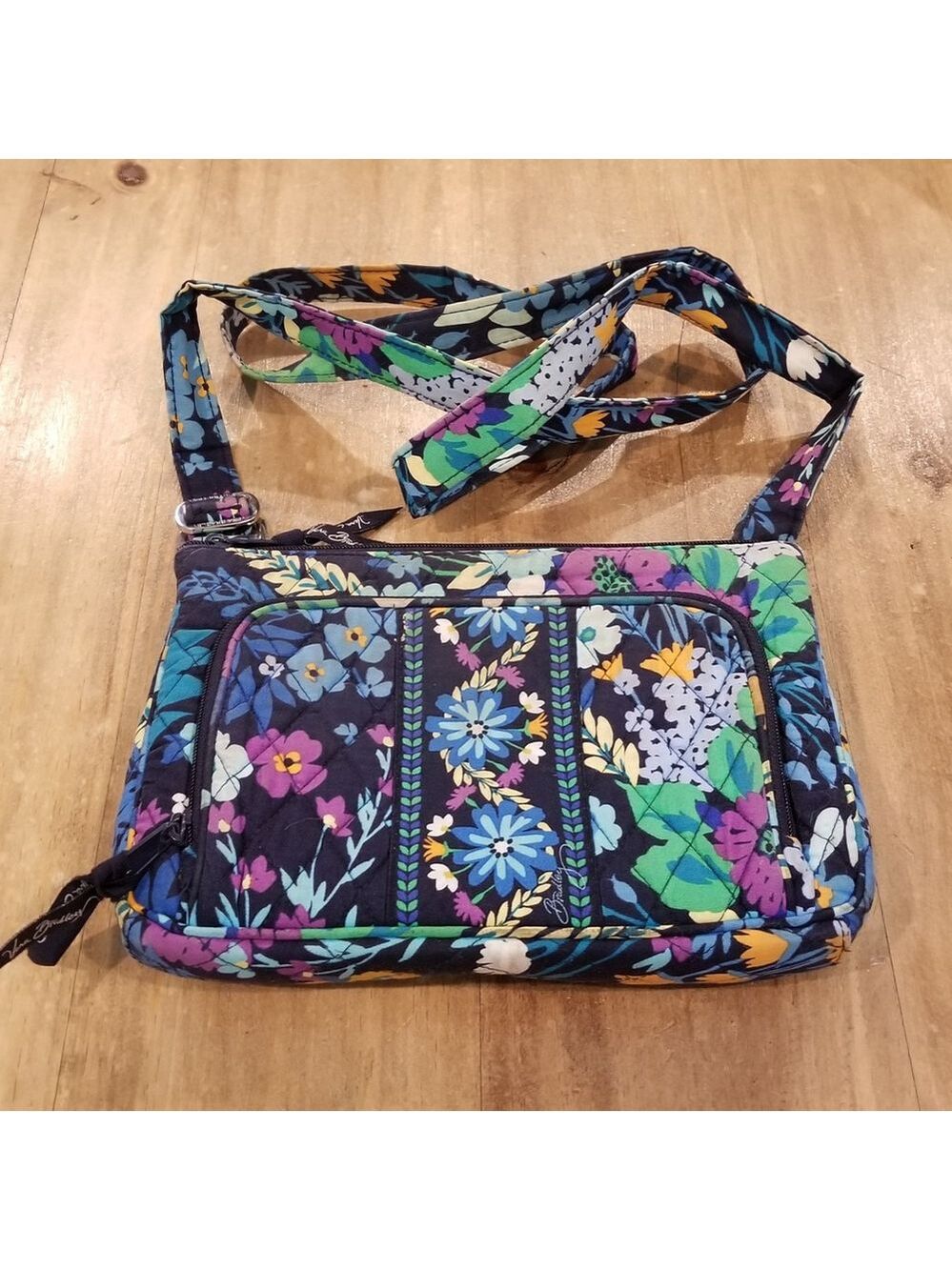 Vera Bradley Crossbody Purse Floral Flower AOP Allover - Picture 1 of 10